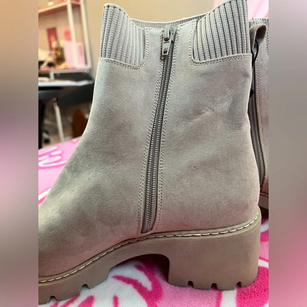👢 No Boundaries Taupe Platform Ankle Boots – Size 11 | Great Find - Unworn 💫 - Picture 5 of 6